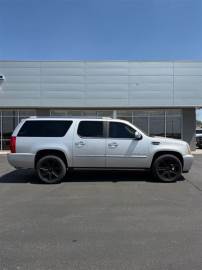 2010 CADILLAC ESCALADE ESV