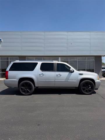 2010 CADILLAC ESCALADE ESV