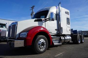 2019 KENWORTH T880