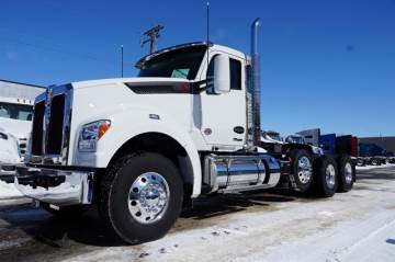 2027 KENWORTH T880