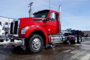 2027 KENWORTH T880