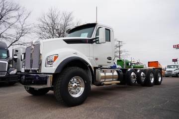 2027 KENWORTH T880