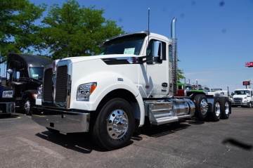 2027 KENWORTH T880