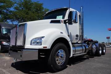 2027 KENWORTH T880
