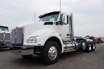 2027 KENWORTH T880
