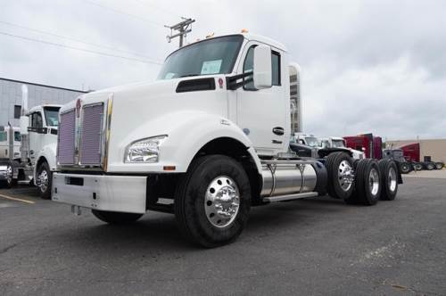 2026 KENWORTH T880