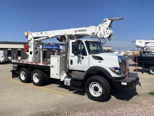 2011 TEREX COMMANDER 4047