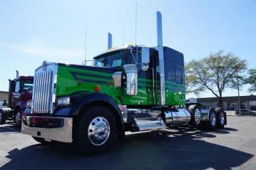 2027 KENWORTH W900L