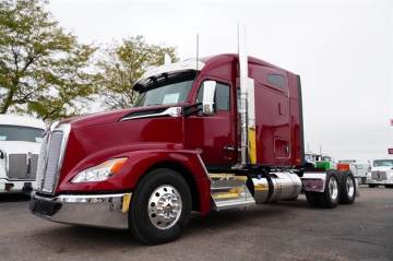 2027 KENWORTH T680