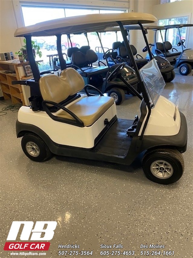 2012 CLUB CAR Precedent golf cart for sale in Des Moines, Iowa, 50317