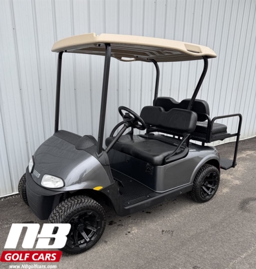 2017 E-Z-GO RXV