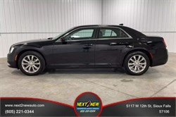 2018 Chrysler 300