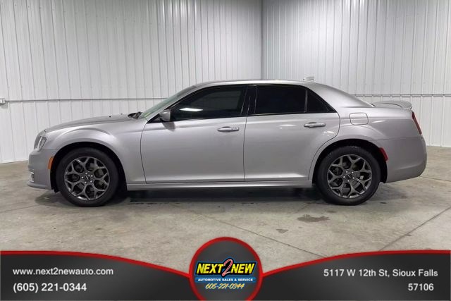 2017 Chrysler 300