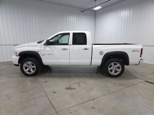 2004 Dodge Ram 1500 Pickup SLT
