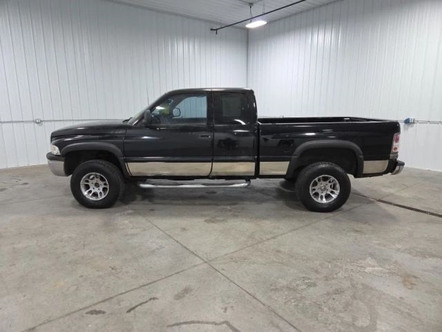 1999 Dodge Ram 1500 1500 4X4 CLUB CAB SWB's photo