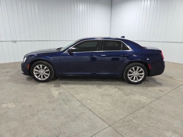 2016 Chrysler 300 Limited AWD's photo