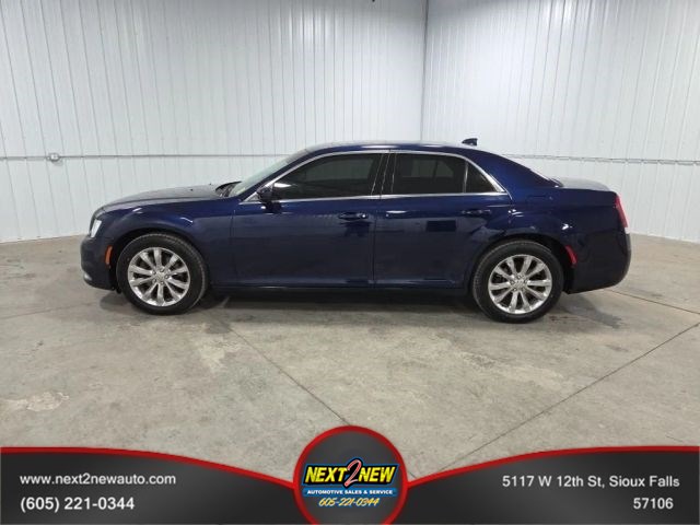 2016 Chrysler 300 Limited