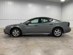 2004 PONTIAC GRAND PRIX
