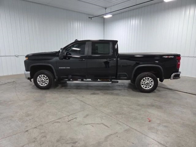 2023 Chevrolet Silverado HD's photo