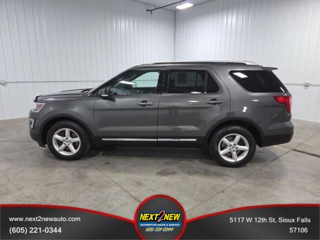 2017 Ford Explorer XLT 4WD's photo