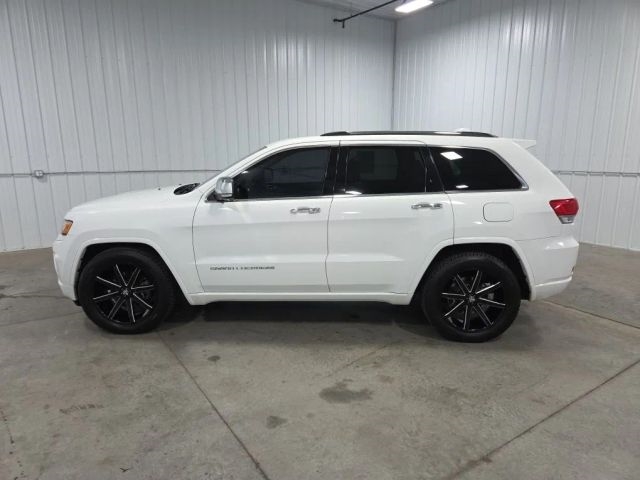2015 Jeep Grand Cherokee Overland 4WD's photo