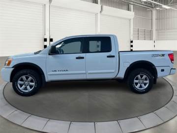 2014 NISSAN TITAN