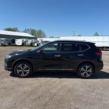 2017 NISSAN ROGUE