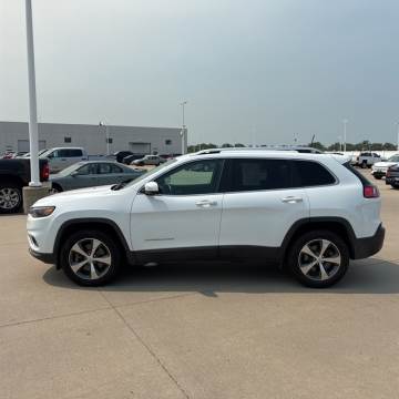 2019 JEEP CHEROKEE