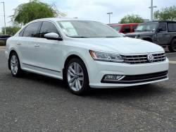 2017 VOLKSWAGEN PASSAT
