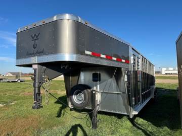 2027 WILSON 24 FOOT RANCH HAND WITH ADJUSTABLE FRONT GATE