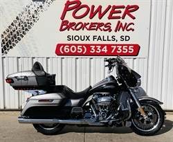 2017 HARLEY DAVIDSON FLHTCU Ultra Clasic