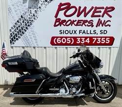 2017 HARLEY DAVIDSON FLHTK - ELECTRA GLIDE ULTRA LIMITED LOW