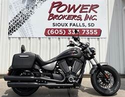 2015 VICTORY GUNNER