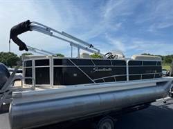 2016 SWEETWATER GODFREY PONTOON