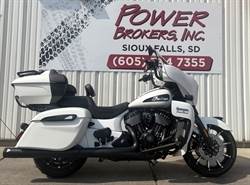 2021 Indian Roadmaster Dark Horse