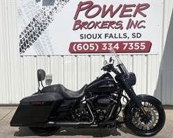 2017 HARLEY DAVIDSON FLHRXS ROAD KING SPECIAL