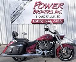 2011 VICTORY CROSS ROADS