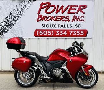 2010 HONDA VFR 1200F DCT