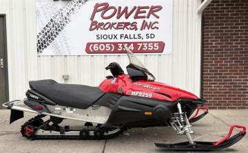 2005 YAMAHA RS RAGE 1000