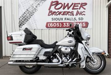 2013 HARLEY DAVIDSON FLHTCU ULTRA CLASSIC ELECTRA GLIDE