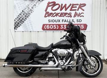 2011 HARLEY DAVIDSON FLHX STREET GLIDE