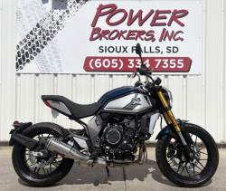 2022 CFMOTO CL 700