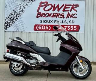 2004 HONDA SILVERWING