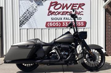 2018 HARLEY DAVIDSON FLHRXS ROAD KING SPECIAL
