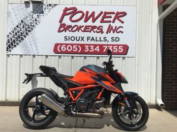 2020 KTM 1290 SUPER DUKE R