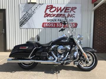 2016 HARLEY DAVIDSON FLHR ROAD KING CUSTOM