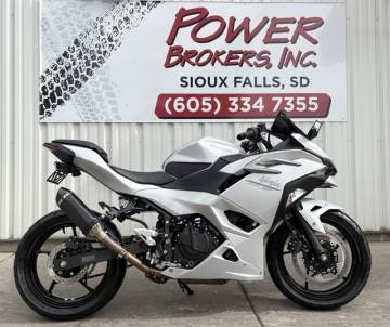 2025 KAWASAKI NINJA EX500 ABS