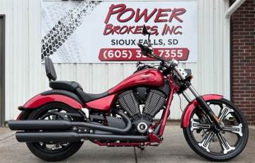 2016 VICTORY VEGAS 8 BALL