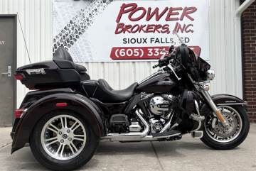 2014 HARLEY DAVIDSON FLHTCUTG  TRI GLIDE  ULTRA