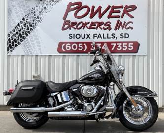 2011 HARLEY DAVIDSON FLSTC - HERITAGE SOFTAIL CLASSIC